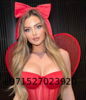 Oqila Mannonova